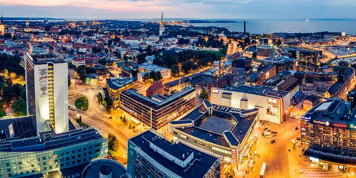 Kokousmatkalle Tallinnaan – 12 tuntia vai pidempi pysähdys kokoushotellissa?