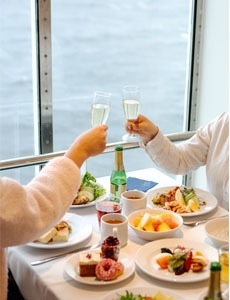 Päivä Tallinnassa -herkutteluristeily