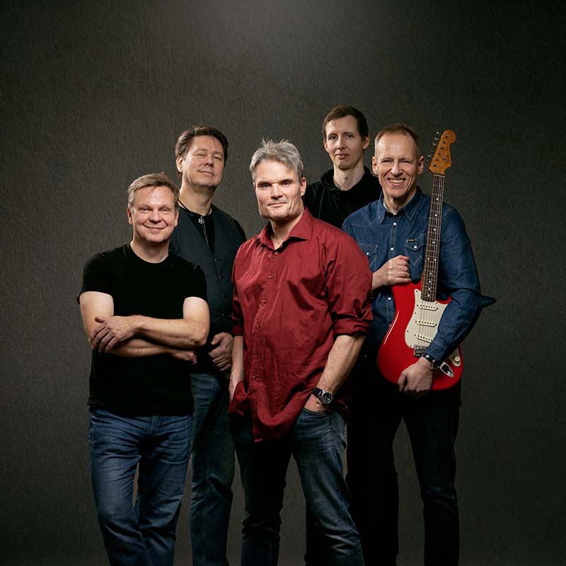 Nothing for Money - Dire Straits Tribute