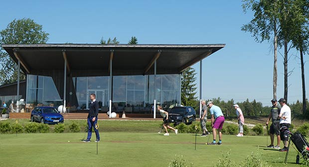 Golf X Rae – golfaamaan Viroon
