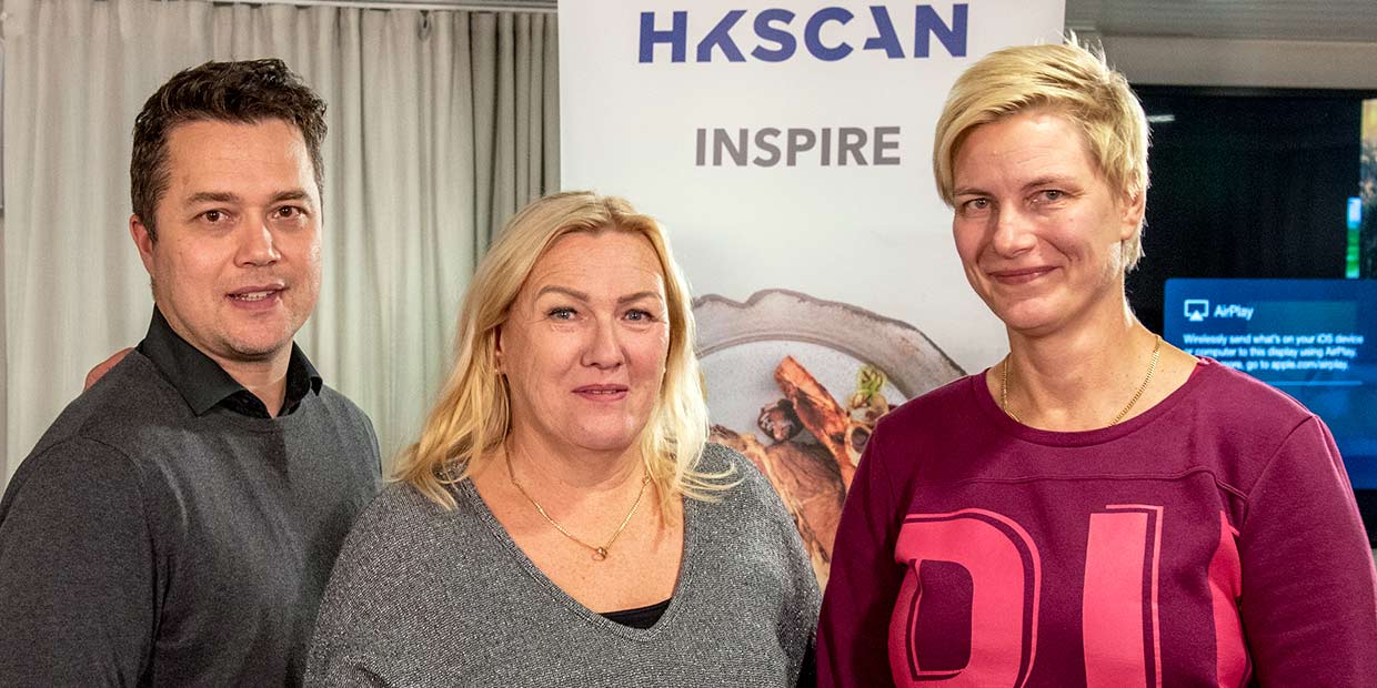 Sami Rekolan luentoa olivat tulleet mielenkiinnosta kuuntelemaan Tiina Laanti ja Nina Suominen. Sami Rekolan luentoa olivat tulleet mielenkiinnosta kuuntelemaan Tiina Laanti ja Nina Suominen.