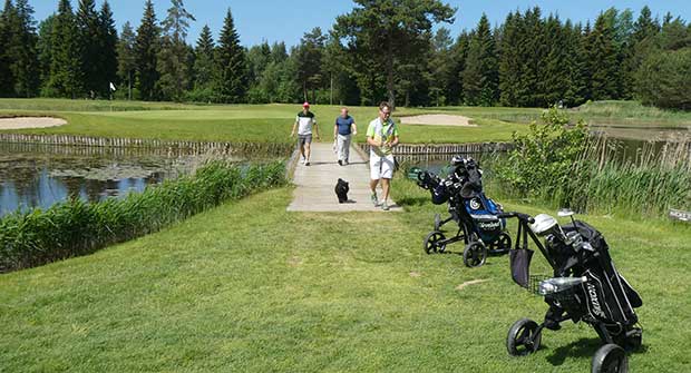 Niitvälja golf, seilaa golfmatkalle Viroon